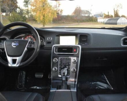 Серый Вольво С60, объемом двигателя 2 л и пробегом 75 тыс. км за 17700 $, фото 8 на Automoto.ua