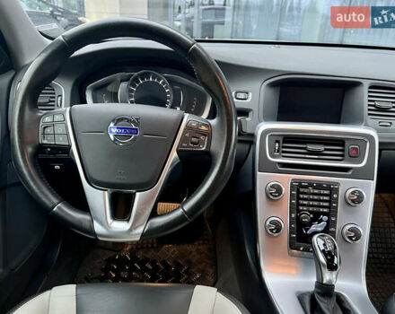 Сірий Вольво С60, об'ємом двигуна 1.97 л та пробігом 85 тис. км за 19500 $, фото 71 на Automoto.ua