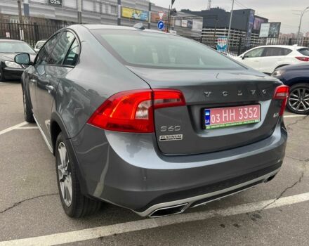 Серый Вольво С60, объемом двигателя 2 л и пробегом 238 тыс. км за 18999 $, фото 2 на Automoto.ua