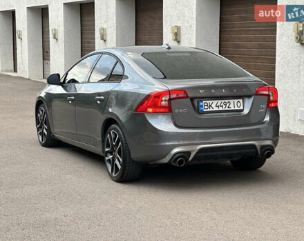 Серый Вольво С60, объемом двигателя 1.97 л и пробегом 117 тыс. км за 13500 $, фото 6 на Automoto.ua
