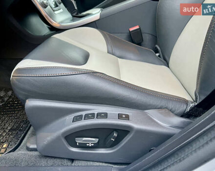 Сірий Вольво С60, об'ємом двигуна 1.97 л та пробігом 86 тис. км за 19300 $, фото 29 на Automoto.ua