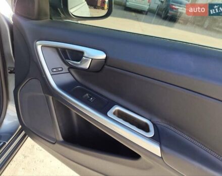 Серый Вольво С60, объемом двигателя 2 л и пробегом 238 тыс. км за 16500 $, фото 33 на Automoto.ua