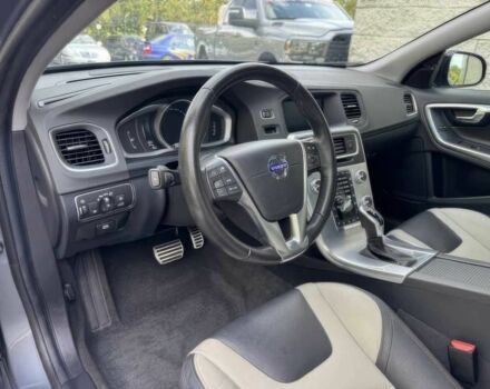 Сірий Вольво С60, об'ємом двигуна 2 л та пробігом 58 тис. км за 9300 $, фото 8 на Automoto.ua