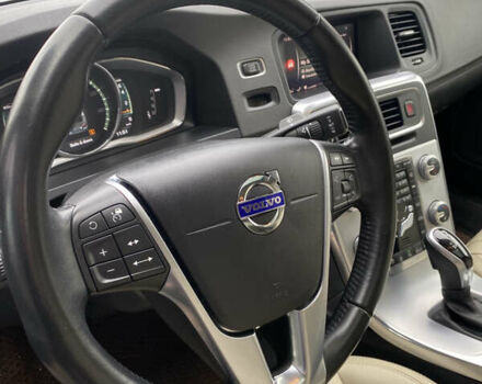 Серый Вольво С60, объемом двигателя 1.97 л и пробегом 141 тыс. км за 15200 $, фото 24 на Automoto.ua