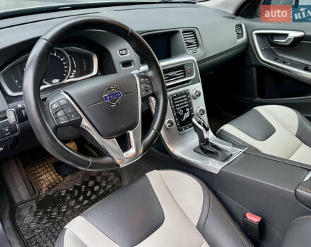 Сірий Вольво С60, об'ємом двигуна 1.97 л та пробігом 86 тис. км за 19300 $, фото 26 на Automoto.ua