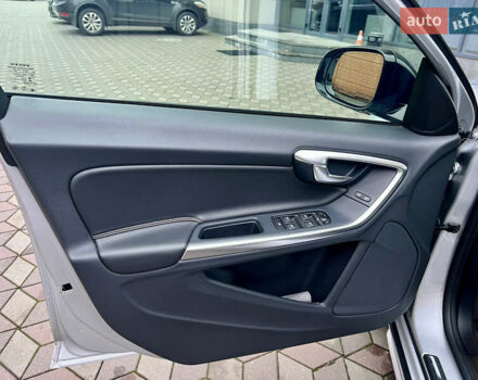 Сірий Вольво С60, об'ємом двигуна 1.97 л та пробігом 86 тис. км за 19300 $, фото 24 на Automoto.ua