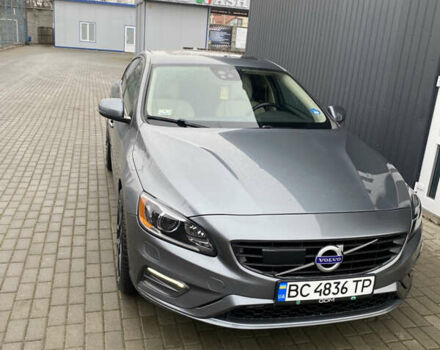 Серый Вольво С60, объемом двигателя 1.97 л и пробегом 141 тыс. км за 15200 $, фото 3 на Automoto.ua