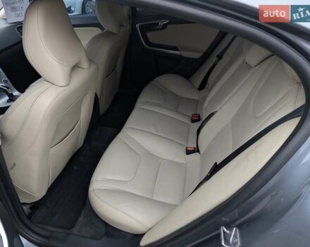 Серый Вольво С60, объемом двигателя 1.97 л и пробегом 119 тыс. км за 11990 $, фото 32 на Automoto.ua