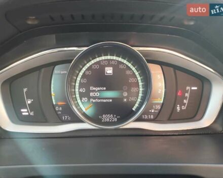 Серый Вольво С60, объемом двигателя 2 л и пробегом 238 тыс. км за 16500 $, фото 12 на Automoto.ua