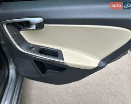 Серый Вольво С60, объемом двигателя 1.97 л и пробегом 117 тыс. км за 13500 $, фото 17 на Automoto.ua