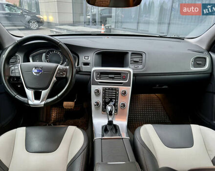 Сірий Вольво С60, об'ємом двигуна 1.97 л та пробігом 86 тис. км за 19300 $, фото 46 на Automoto.ua