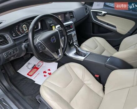 Серый Вольво С60, объемом двигателя 1.97 л и пробегом 119 тыс. км за 11990 $, фото 31 на Automoto.ua