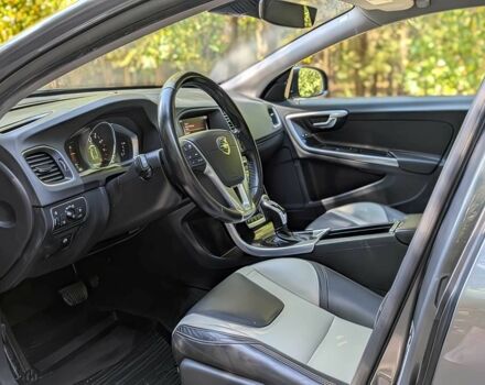 Сірий Вольво С60, об'ємом двигуна 2 л та пробігом 54 тис. км за 7800 $, фото 9 на Automoto.ua