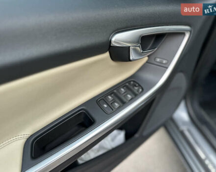 Серый Вольво С60, объемом двигателя 1.97 л и пробегом 117 тыс. км за 13500 $, фото 25 на Automoto.ua