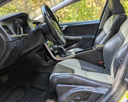 Сірий Вольво С60, об'ємом двигуна 2 л та пробігом 54 тис. км за 7800 $, фото 8 на Automoto.ua