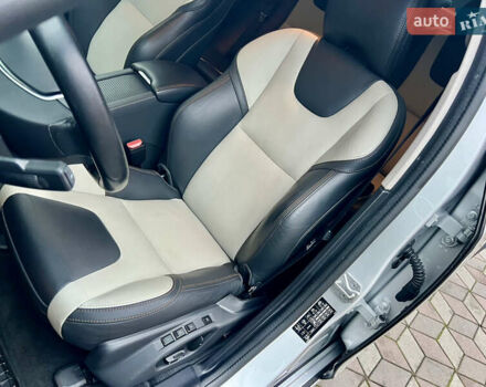 Сірий Вольво С60, об'ємом двигуна 1.97 л та пробігом 86 тис. км за 19300 $, фото 30 на Automoto.ua