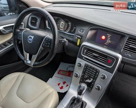 Серый Вольво С60, объемом двигателя 1.97 л и пробегом 119 тыс. км за 11990 $, фото 48 на Automoto.ua