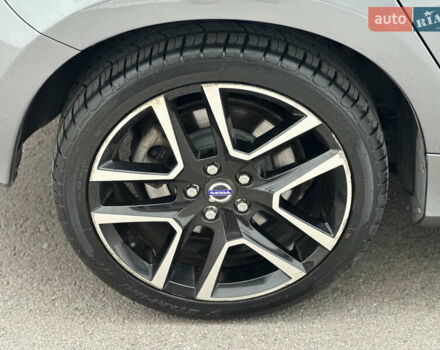 Серый Вольво С60, объемом двигателя 1.97 л и пробегом 117 тыс. км за 13500 $, фото 13 на Automoto.ua