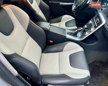 Сірий Вольво С60, об'ємом двигуна 1.97 л та пробігом 86 тис. км за 19300 $, фото 39 на Automoto.ua