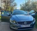 Серый Вольво С60, объемом двигателя 2 л и пробегом 144 тыс. км за 15000 $, фото 1 на Automoto.ua
