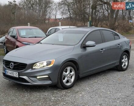 Серый Вольво С60, объемом двигателя 1.97 л и пробегом 119 тыс. км за 11990 $, фото 4 на Automoto.ua