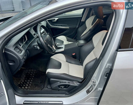 Сірий Вольво С60, об'ємом двигуна 1.97 л та пробігом 86 тис. км за 19300 $, фото 25 на Automoto.ua