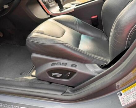 Серый Вольво С60, объемом двигателя 2 л и пробегом 112 тыс. км за 9800 $, фото 7 на Automoto.ua