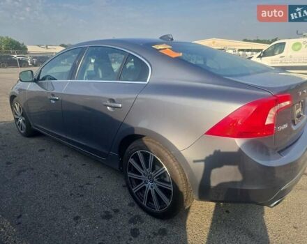 Серый Вольво С60, объемом двигателя 2 л и пробегом 170 тыс. км за 13000 $, фото 5 на Automoto.ua