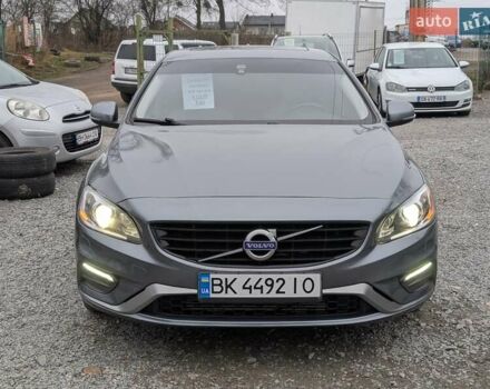 Серый Вольво С60, объемом двигателя 1.97 л и пробегом 119 тыс. км за 11990 $, фото 7 на Automoto.ua