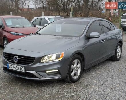 Серый Вольво С60, объемом двигателя 1.97 л и пробегом 119 тыс. км за 11990 $, фото 2 на Automoto.ua