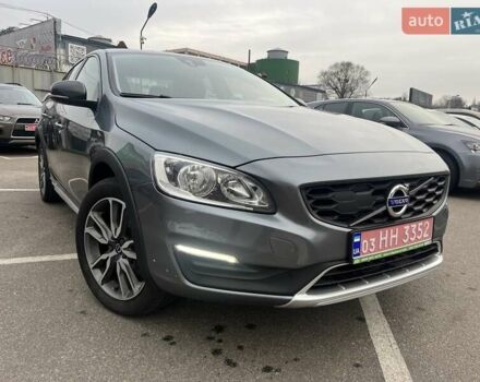 Серый Вольво С60, объемом двигателя 1.97 л и пробегом 238 тыс. км за 18999 $, фото 4 на Automoto.ua