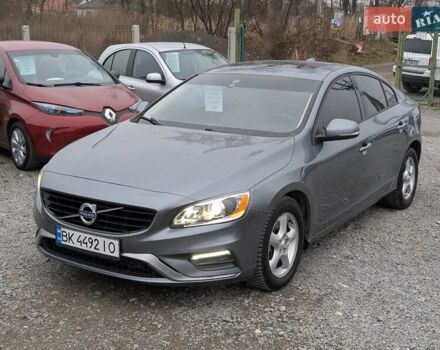 Серый Вольво С60, объемом двигателя 1.97 л и пробегом 119 тыс. км за 11990 $, фото 5 на Automoto.ua