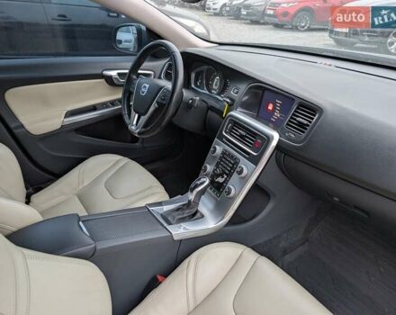 Серый Вольво С60, объемом двигателя 1.97 л и пробегом 119 тыс. км за 11990 $, фото 46 на Automoto.ua