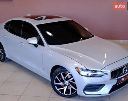 Вольво С60 2018 в Одессе на Automoto.ua Серый Вольво С60, объемом двигателя 2 л и пробегом 97 тыс. км за 16900 $, фото 5 на Automoto.ua
