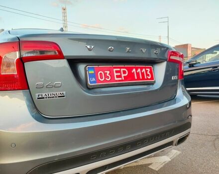Вольво С60 2018 в Киеве на Automoto.ua Серый Вольво С60, объемом двигателя 2 л и пробегом 238 тыс. км за 19600 $, фото 10 на Automoto.ua