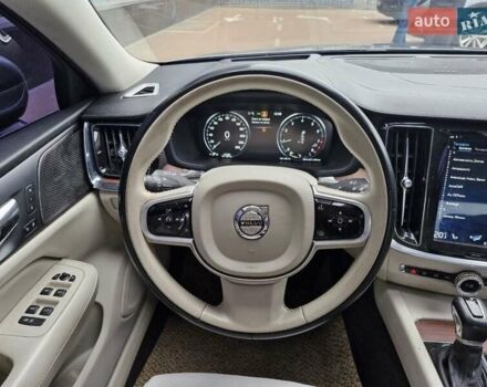 Серый Вольво С60, объемом двигателя 2 л и пробегом 127 тыс. км за 26500 $, фото 20 на Automoto.ua