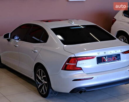 Вольво С60 2018 в Одессе на Automoto.ua Серый Вольво С60, объемом двигателя 2 л и пробегом 97 тыс. км за 16900 $, фото 15 на Automoto.ua