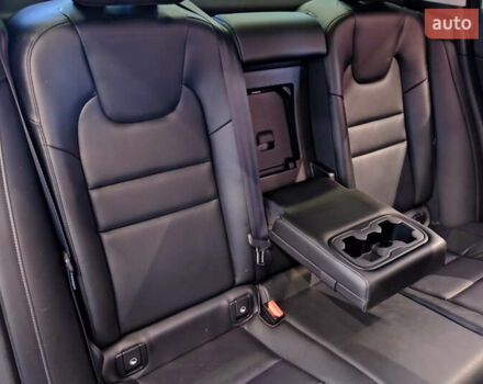 Вольво С60 2018 в Одессе на Automoto.ua Серый Вольво С60, объемом двигателя 2 л и пробегом 97 тыс. км за 16900 $, фото 41 на Automoto.ua