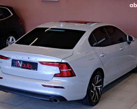 Серый Вольво С60, объемом двигателя 2 л и пробегом 97 тыс. км за 16900 $, фото 4 на Automoto.ua