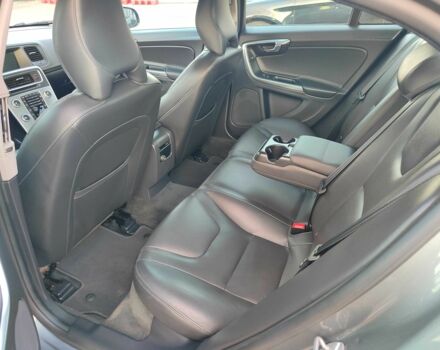 Вольво С60 2018 в Киеве на Automoto.ua Серый Вольво С60, объемом двигателя 2 л и пробегом 238 тыс. км за 19600 $, фото 9 на Automoto.ua