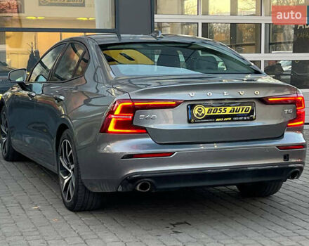 Серый Вольво С60, объемом двигателя 1.97 л и пробегом 66 тыс. км за 23500 $, фото 4 на Automoto.ua