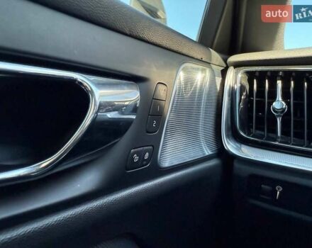 Серый Вольво С60, объемом двигателя 1.98 л и пробегом 70 тыс. км за 25990 $, фото 20 на Automoto.ua