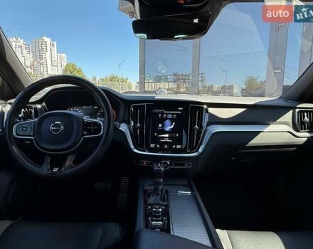 Серый Вольво С60, объемом двигателя 1.98 л и пробегом 70 тыс. км за 25990 $, фото 15 на Automoto.ua