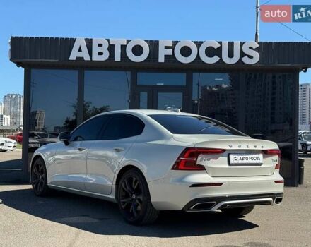 Серый Вольво С60, объемом двигателя 1.98 л и пробегом 70 тыс. км за 25990 $, фото 6 на Automoto.ua