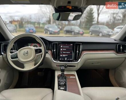 Серый Вольво С60, объемом двигателя 2 л и пробегом 102 тыс. км за 17800 $, фото 14 на Automoto.ua