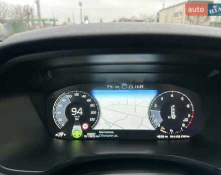 Серый Вольво С60, объемом двигателя 1.97 л и пробегом 208 тыс. км за 19800 $, фото 25 на Automoto.ua