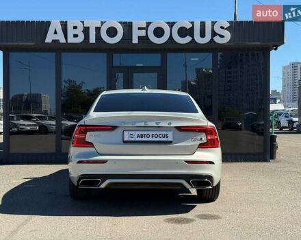 Серый Вольво С60, объемом двигателя 1.98 л и пробегом 70 тыс. км за 25990 $, фото 5 на Automoto.ua