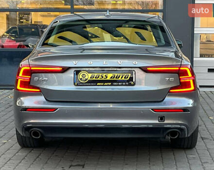 Серый Вольво С60, объемом двигателя 1.97 л и пробегом 66 тыс. км за 23500 $, фото 5 на Automoto.ua