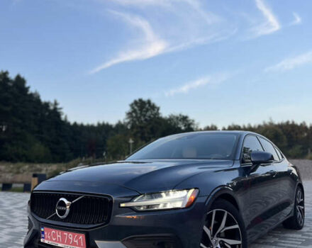 Серый Вольво С60, объемом двигателя 1.97 л и пробегом 137 тыс. км за 19999 $, фото 1 на Automoto.ua