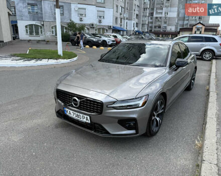 Серый Вольво С60, объемом двигателя 1.97 л и пробегом 44 тыс. км за 27900 $, фото 4 на Automoto.ua